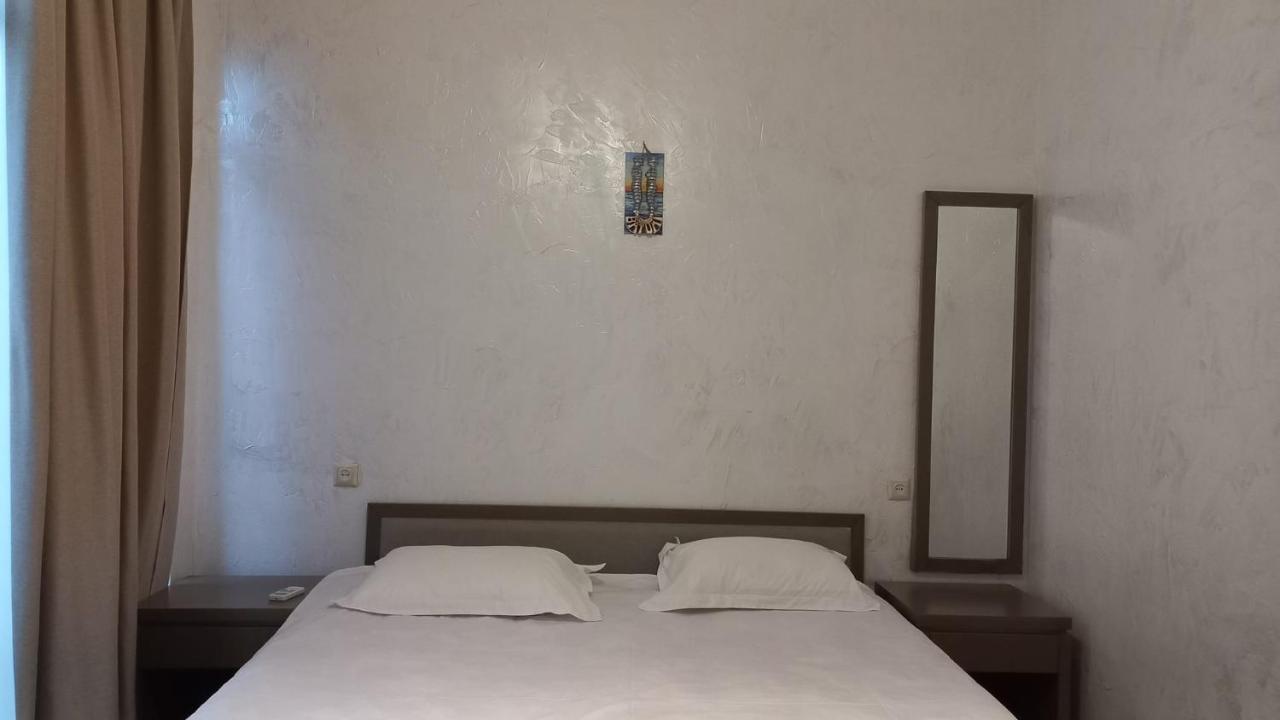 Iveri Beach Kobuleti Bagian luar foto
